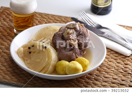 Farikal, the Sheep In Cabbage 39213032