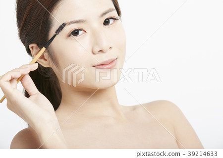 Women Beauty Series Makeup 39214633