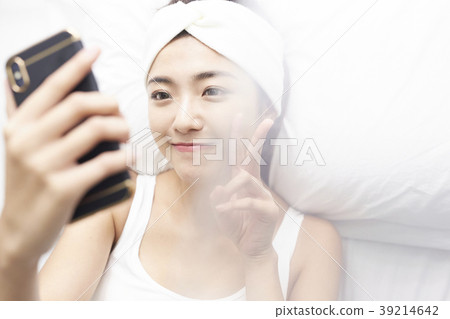 Woman relax 39214642