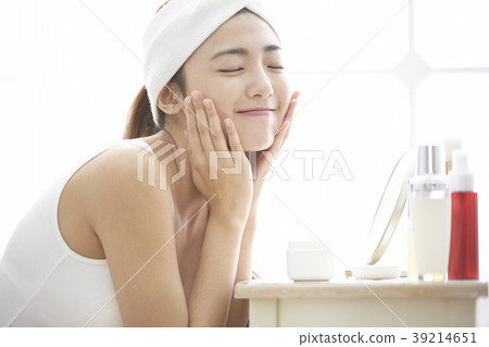 Women Skin Care Women Skin Care 39214651