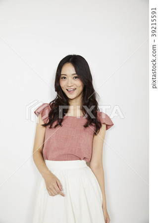 女性肖像 39215591
