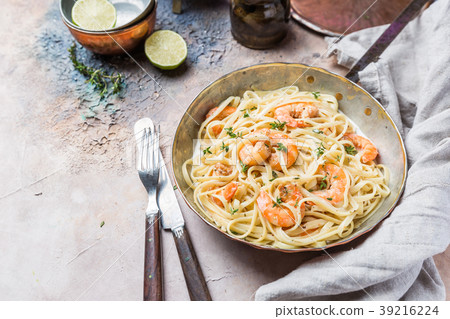 Italian pasta fettuccine Italian pasta fettuccine 39216224