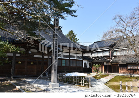 Hoenji Honden Toshie and Matsutsu Temple Hoenji Honden Toshie and Matsutsu Temple 39216764