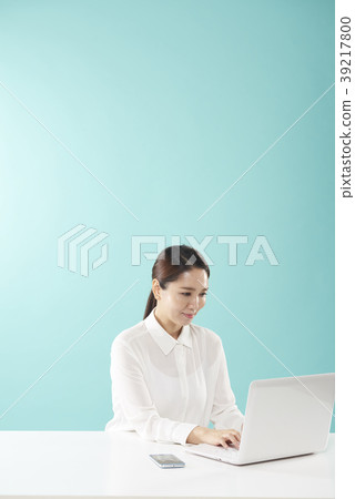 Business woman Business woman 39217800