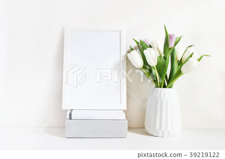 White blank wooden frame mockup with spring 39219122