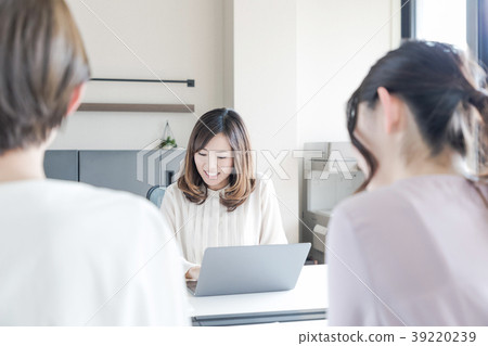 女商人 女商人 39220239