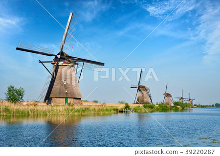 Windmills at Kinderdijk in Holland. Netherlands 39220287