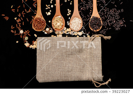 Grain Five grains Sesame material Black rice White rice Red rice Spicy rice Hot tea spoon Azabu bag Kome Mixed Raw Rice Grain Five grains Sesame material Black rice White rice Red rice Spicy rice Hot tea spoon Azabu bag Kome Mixed Raw Rice 39223027