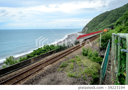 台東台東塔拉汽車站最美麗的汽車站消防火車Sumari Tamari Doulian Station Calavi Station 台東台東塔拉汽車站最美麗的汽車站消防火車Sumari Tamari Doulian Station Calavi Station 39223194