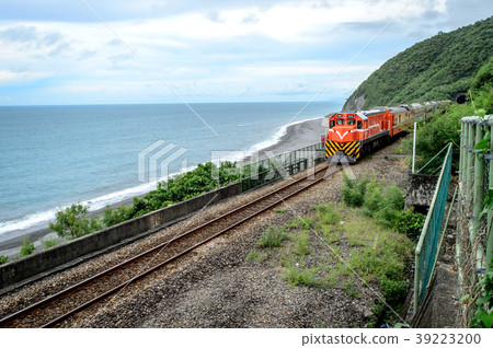 台東台東塔拉汽車站最美麗的汽車站消防火車Sumari Tamari Doulian Station Calavi Station 台東台東塔拉汽車站最美麗的汽車站消防火車Sumari Tamari Doulian Station Calavi Station 39223200