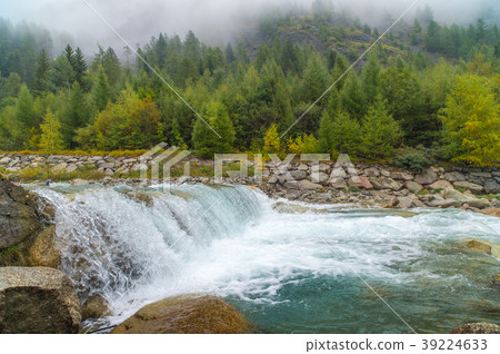 Mountain river near Entreves (Сourmayeur, Italy) 39224633