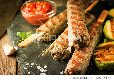 Minced meat kebab Minced meat kebab 39225172