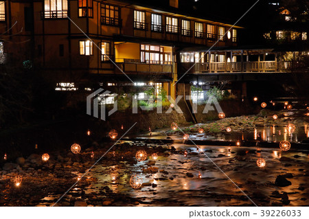 Kurokawa Onsen in winter, light up Kurokawa Onsen in winter, light up 39226033