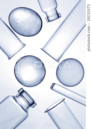 Empty transparent medicine glass bottles 39232473