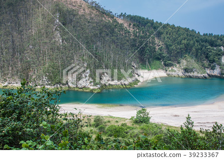 Ria Tina Minor. Nansa River mouth. Municipality Ria Tina Minor. Nansa River mouth. Municipality 39233367