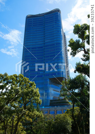 東京中城日比谷和年輕人留下新鮮的綠色 東京中城日比谷和年輕人留下新鮮的綠色 39233741