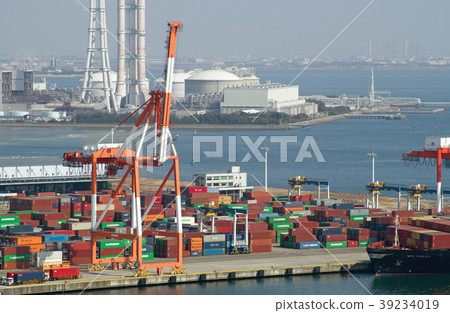Container terminal of Yokkaichi Port Container terminal of Yokkaichi Port 39234019