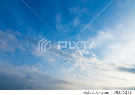三月天空和雲彩3:2 三月天空和雲彩3:2 39235238