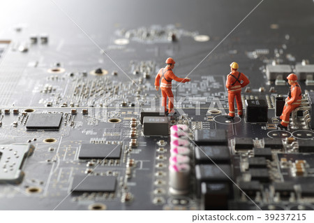 Computer and human 39237215