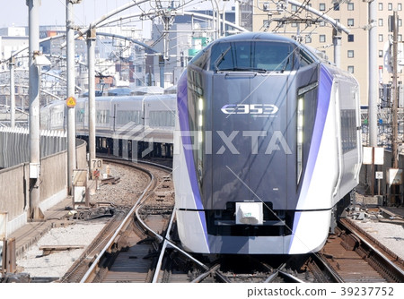 New Series E 353 "Limited Express Super Azusa" JR Tokyo Station New Series E 353 "Limited Express Super Azusa" JR Tokyo Station 39237752