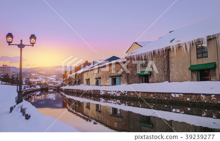 View of Otaru Canel in Winter season with sunset 39239277