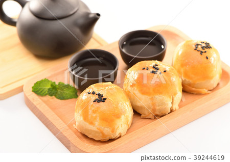 Mooncake Mid-Autumn Festival Moon Festival Moon cake Egg cake 39244619