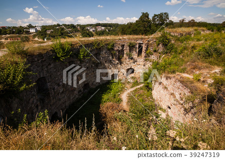 The ruins of an old castle in Terebovlia, Ukraine The ruins of an old castle in Terebovlia, Ukraine 39247319