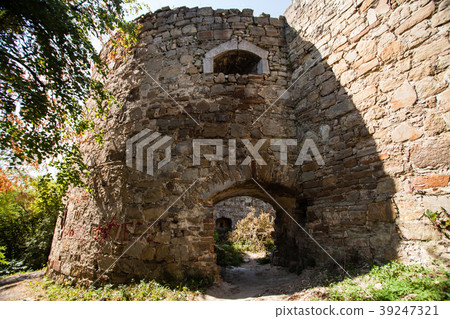 The ruins of an old castle in Terebovlia, Ukraine The ruins of an old castle in Terebovlia, Ukraine 39247321