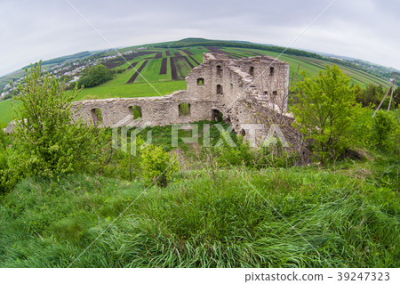 Castle ruins in Sataniv, Ukraine. Castle ruins in Sataniv, Ukraine. 39247323