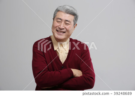 Asian man's facial expression, senior, middle-aged, elderly, close-up, laughing, smiling, happiness, health Asian man's facial expression, senior, middle-aged, elderly, close-up, laughing, smiling, happiness, health 39248689