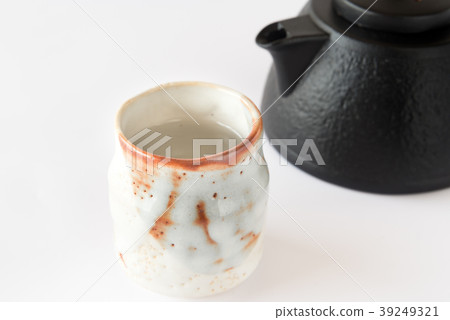 White water Drink hot water cold water White water Drink hot water cold water 39249321