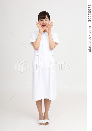 Calling nurse Calling nurse 39250971