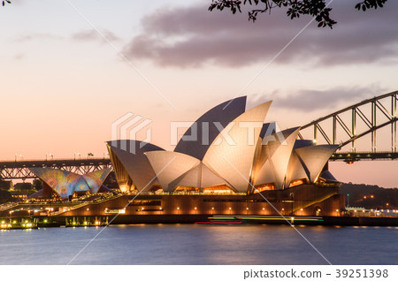 Yasusu Yasuashi歌劇院港灣大橋夜景悉尼歌劇院悉尼歌劇院 Yasusu Yasuashi歌劇院港灣大橋夜景悉尼歌劇院悉尼歌劇院 39251398