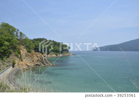 View of the Pacific Ocean from Oshika Peninsula View of the Pacific Ocean from Oshika Peninsula 39253561