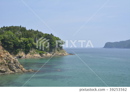 View of the Pacific Ocean from Oshika Peninsula View of the Pacific Ocean from Oshika Peninsula 39253562