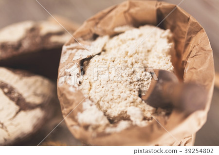 Bag of flour Bag of flour 39254802