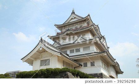 奧塔納城堡 39256298