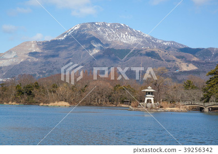 早春的伊丘山和三島池3 早春的伊丘山和三島池3 39256342