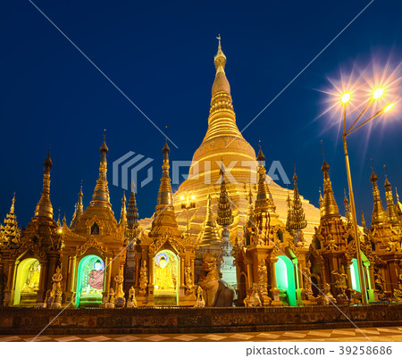 Shwedagon pagoda in Yangon. Night view Shwedagon pagoda in Yangon. Night view 39258686