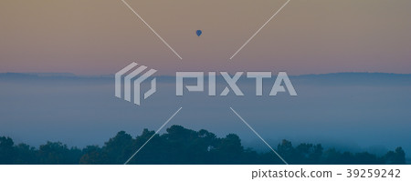 Sunrise over the vineyards of Saint-Emilion Sunrise over the vineyards of Saint-Emilion 39259242