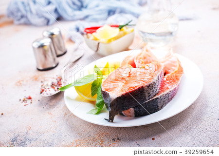 salmon 39259654