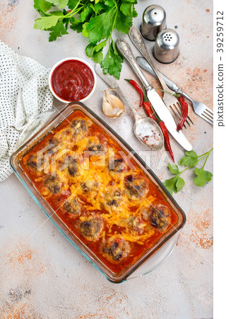 baked meatballs with sauce 39259712