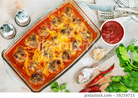 baked meatballs with sauce 39259713