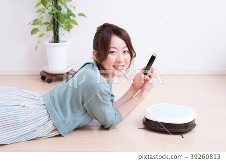 機器人吸塵器女人 機器人吸塵器女人 39260813