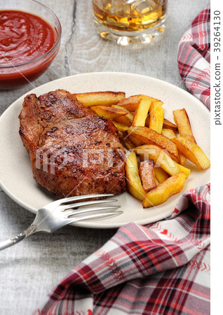 pork steak on dice with potatoes pork steak on dice with potatoes 39264130