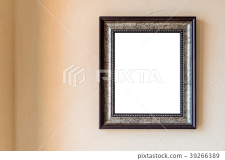 Blank vintage photo frame on wall Blank vintage photo frame on wall 39266389