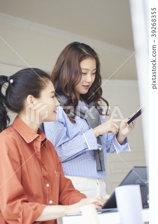 室友，分享房子，年輕的女人，韓國 39268355