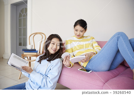 Roommate, share house, young woman, korean Roommate, share house, young woman, korean 39268540