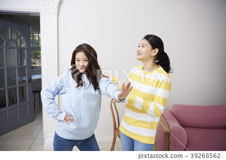 室友,分享房子,年輕的女人,韓國 室友,分享房子,年輕的女人,韓國 39268562