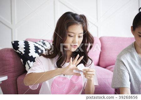 Life, Young Women, Korean Life, Young Women, Korean 39268656
